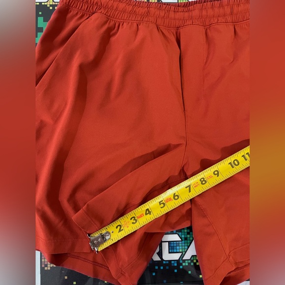 Lulu Lemon Pace Breaker Linerless Short 7” - Picture 3 of 4